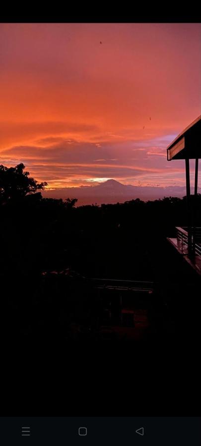 Villa Il Nido Batulayar Lajor ภายนอก รูปภาพ